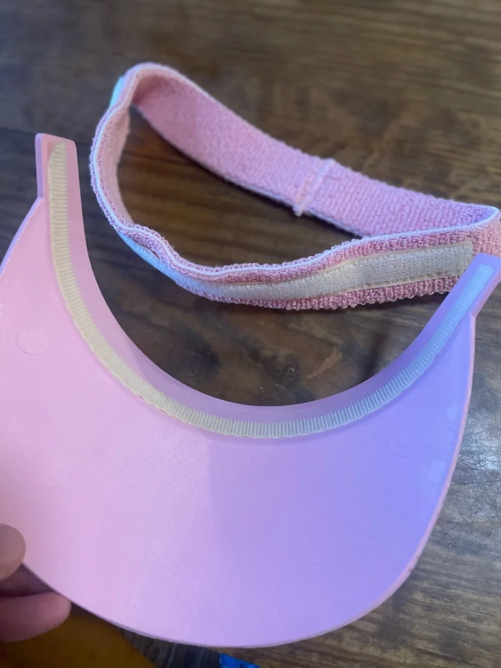 Vintage Pink Plastic Visor featuring Logo for Longboat Key Club, Women’s OS - Picture 4 of 5